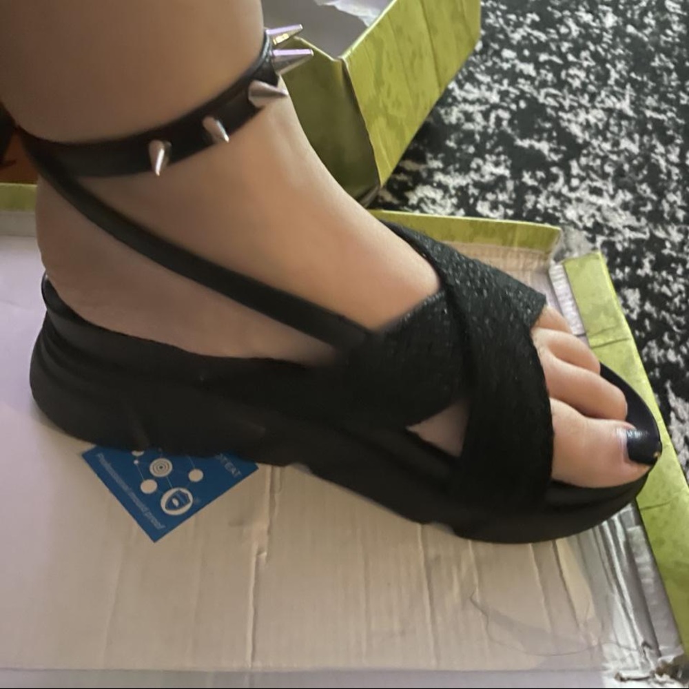 🖤Ego Studded Black  Platform Sandals - Picture 2 of 4